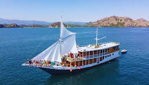 Wisata Labuan Bajo 2025: Destinasi Premium Indonesia Timur yang Mendunia