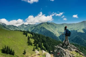 Lonjakan Wisata Petualangan di Indonesia 2025: Destinasi Ekstrem Jadi Magnet Generasi Muda